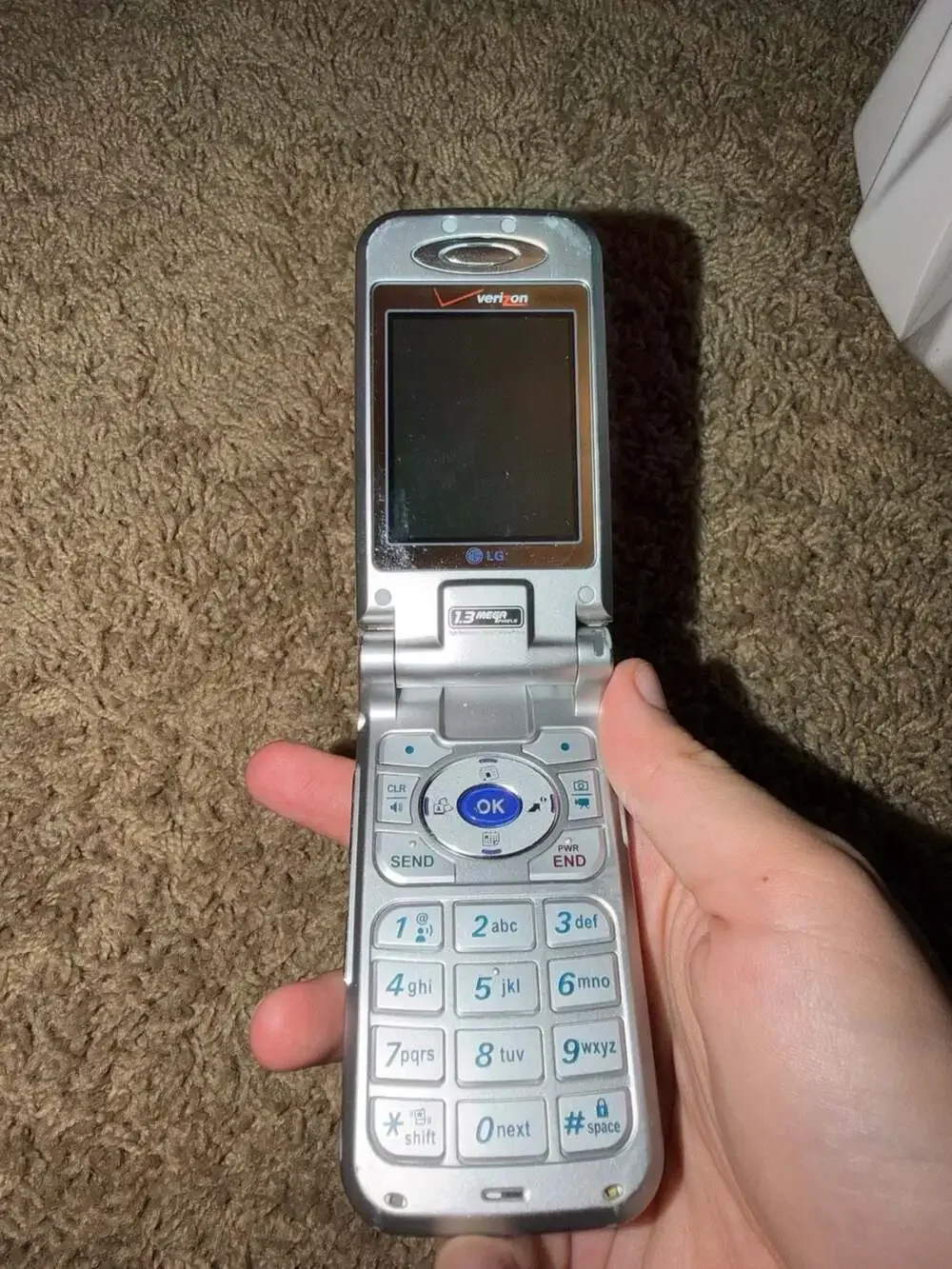 LG VX8000 Silver Verizon Flip Phone